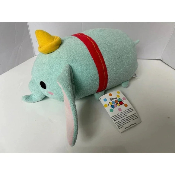 Disney Tsum Tsum Dumbo Plush - Picture 2 of 5